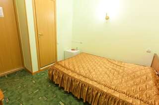 Гостиница Домик в Самаре Самара Бюджетный двухместный номер с 1 кроватью-4